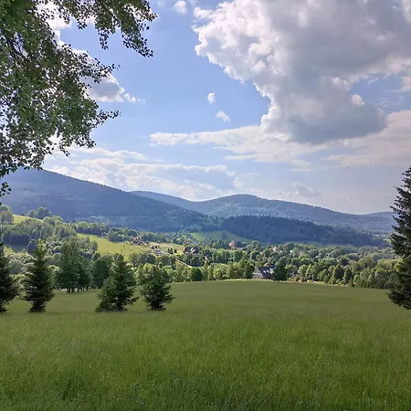 Folwark Noclegowy W Nowej Morawie - Tomaszowka Na Wys 600 M * Nowa Morawa