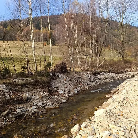 Folwark Noclegowy W Nowej Morawie - Tomaszowka Na Wys 600 M