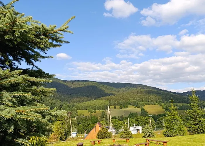 Folwark Noclegowy W Nowej Morawie - Tomaszowka Na Wys 600 M